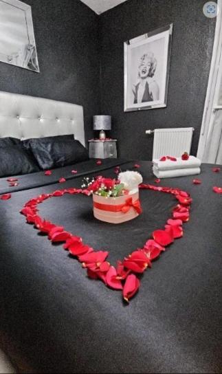 And Jacuzzi Apartment *