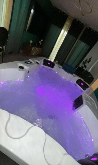 Apartment And Jacuzzi *